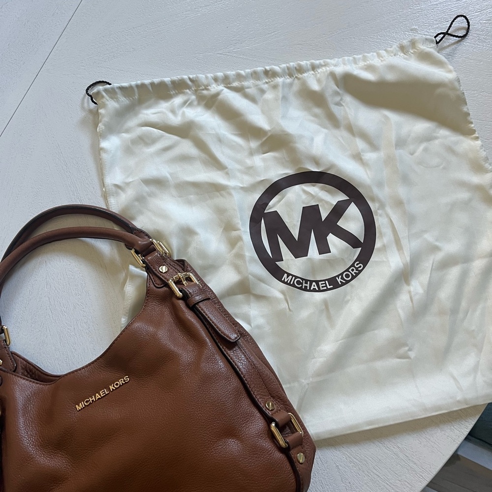 Michael Kors Tan Leather Shoulder Bag with Dust bag